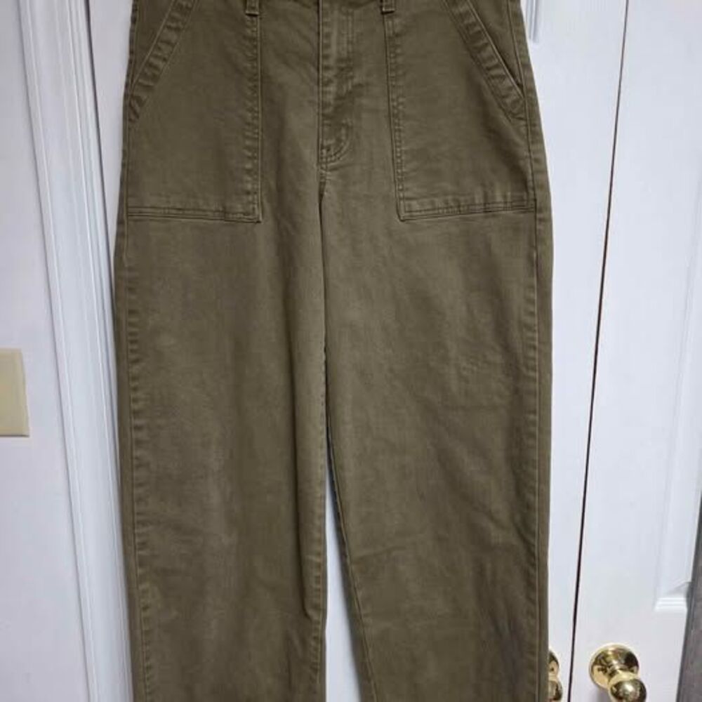 Time and Tru womens 10 high rise relaxed fit  green utility pants new w tags